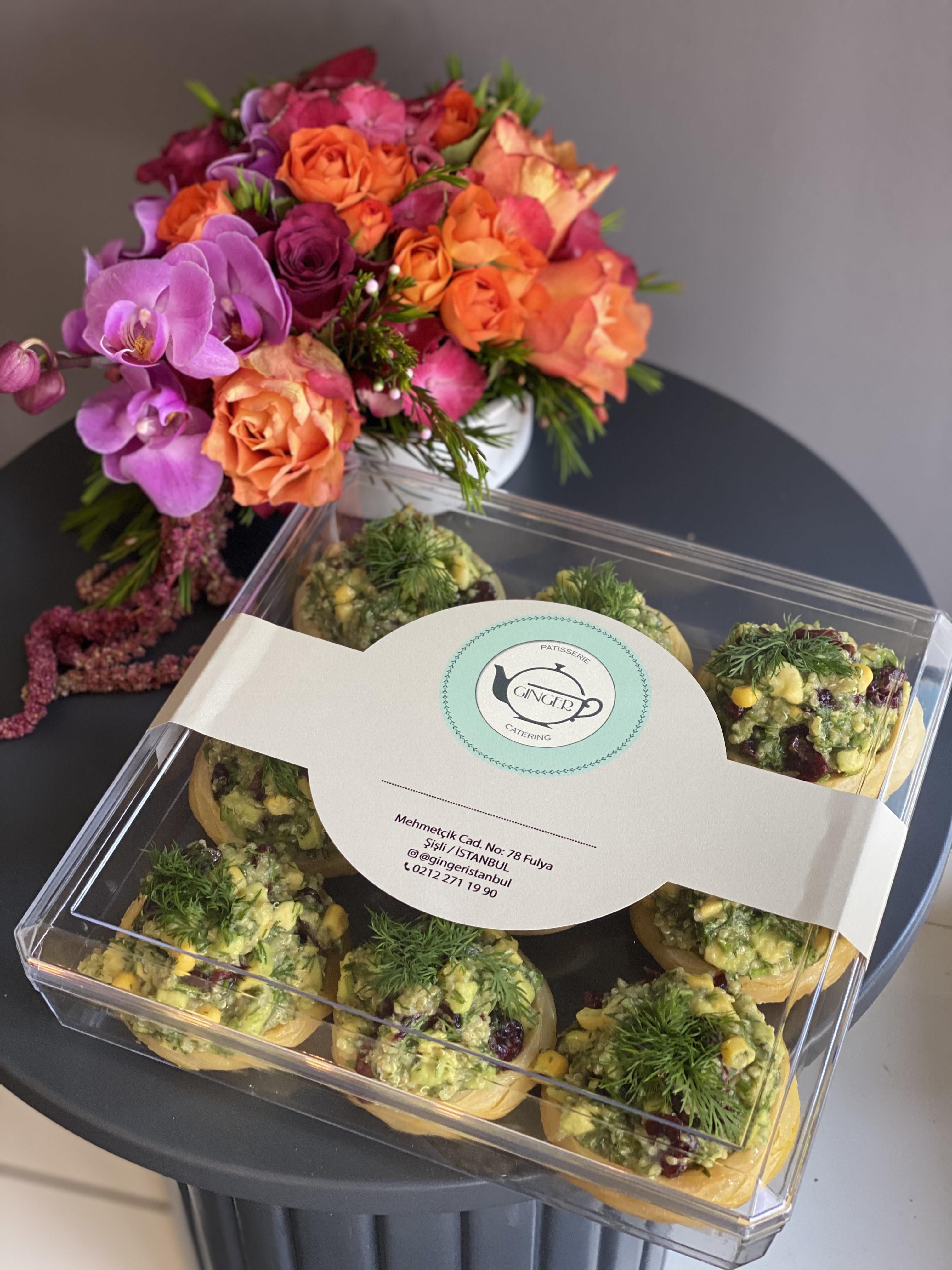 Avokado ve Kinoalı Enginar