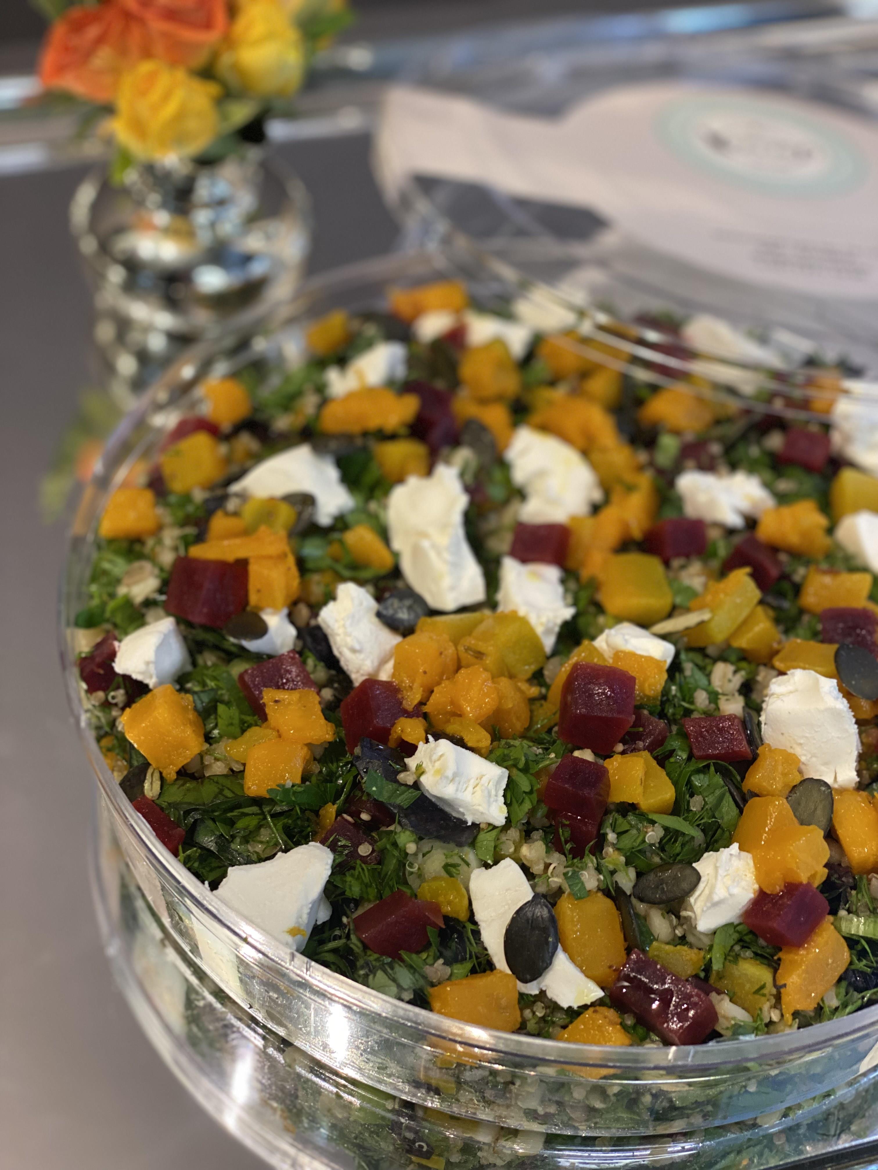Balkabaklı, Keçi Peynirli ve Pancarlı Buğday Kinoa Salata