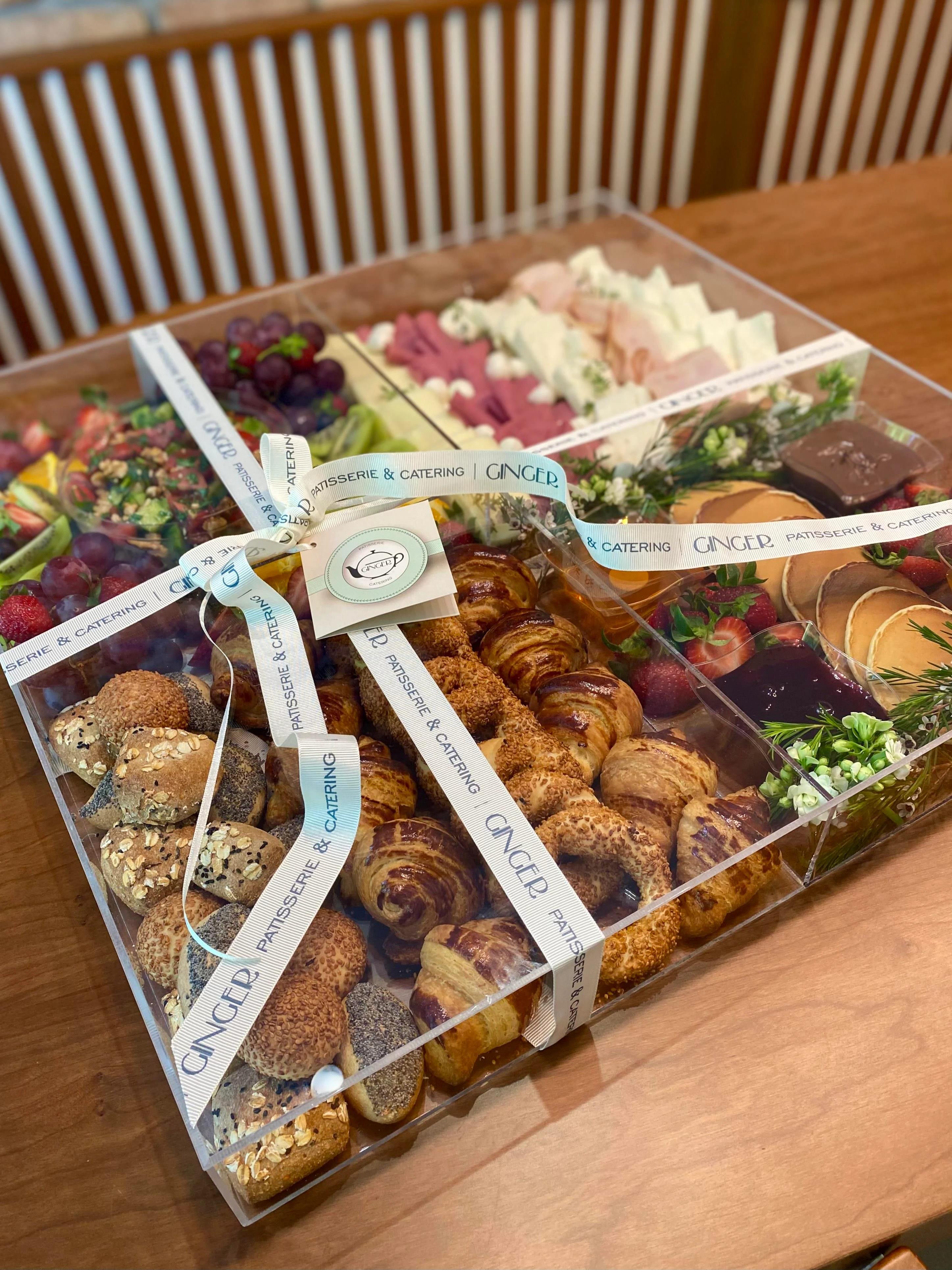Brunch Box (Özel Yapım Pleksi Kapaklı Kutuda)