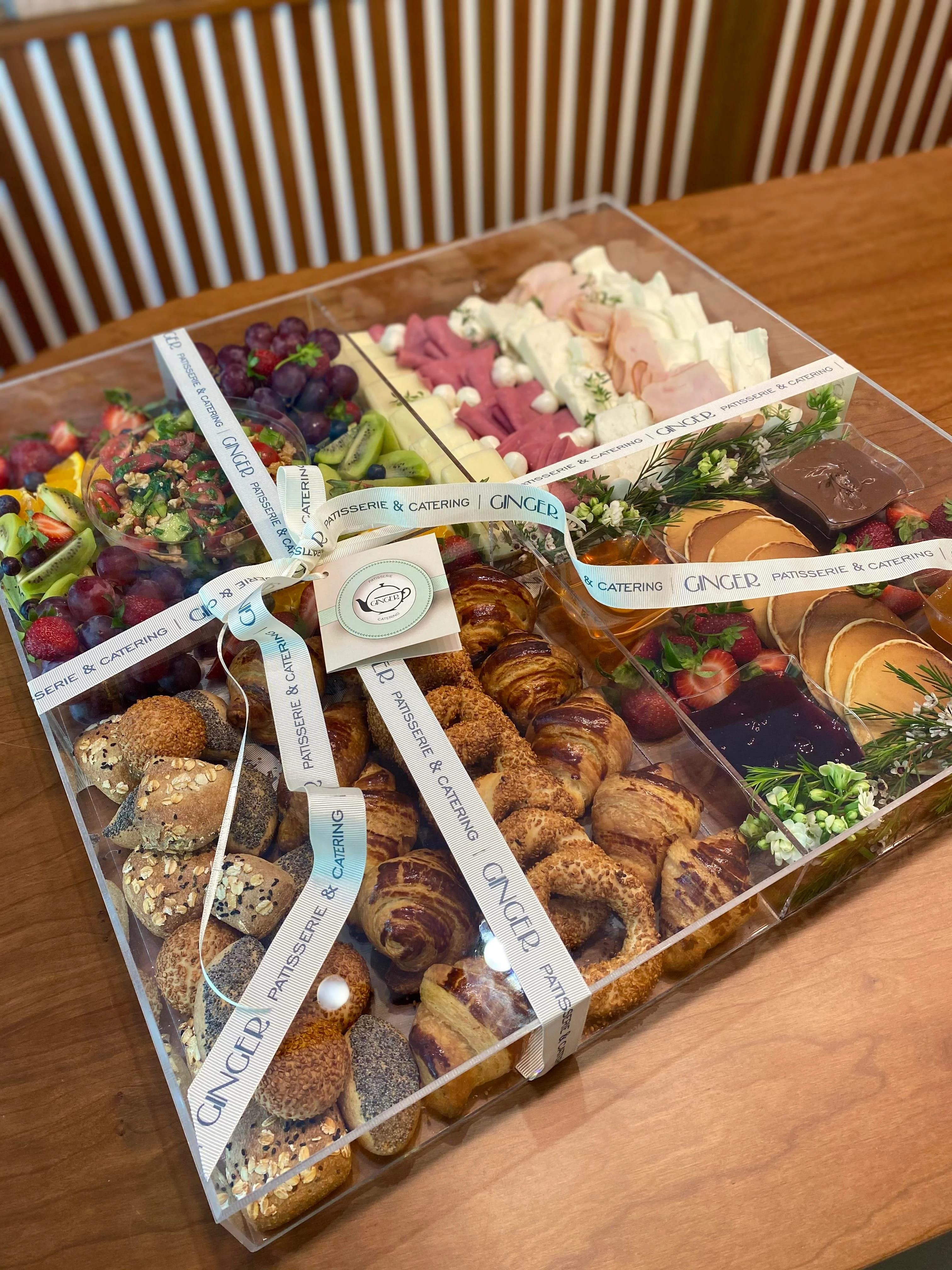 Brunch Box (Özel Yapım Pleksi Kapaklı Kutuda)