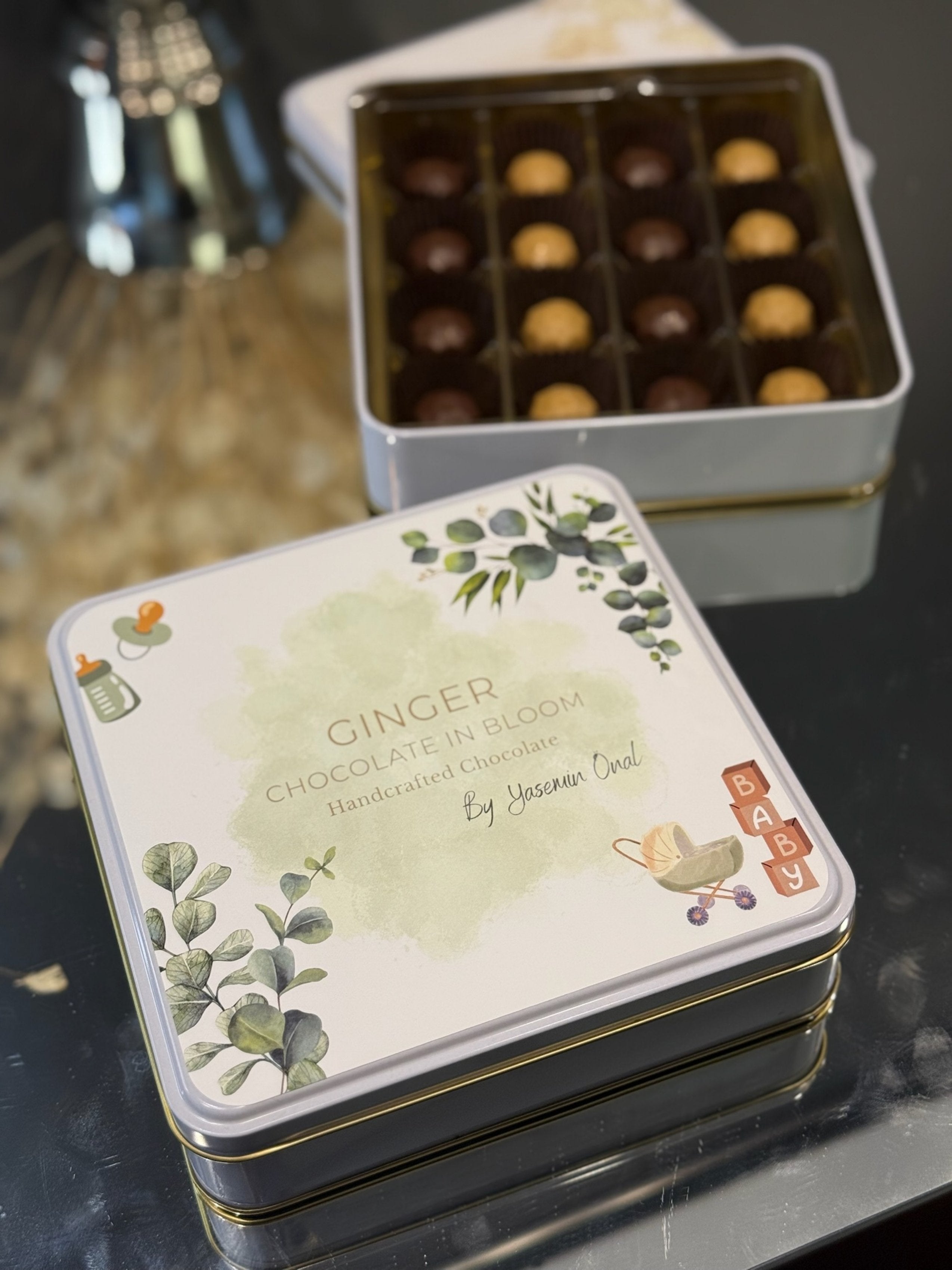 Chocolate in Bloom Bebek Tebriği Çikolata Kutusu