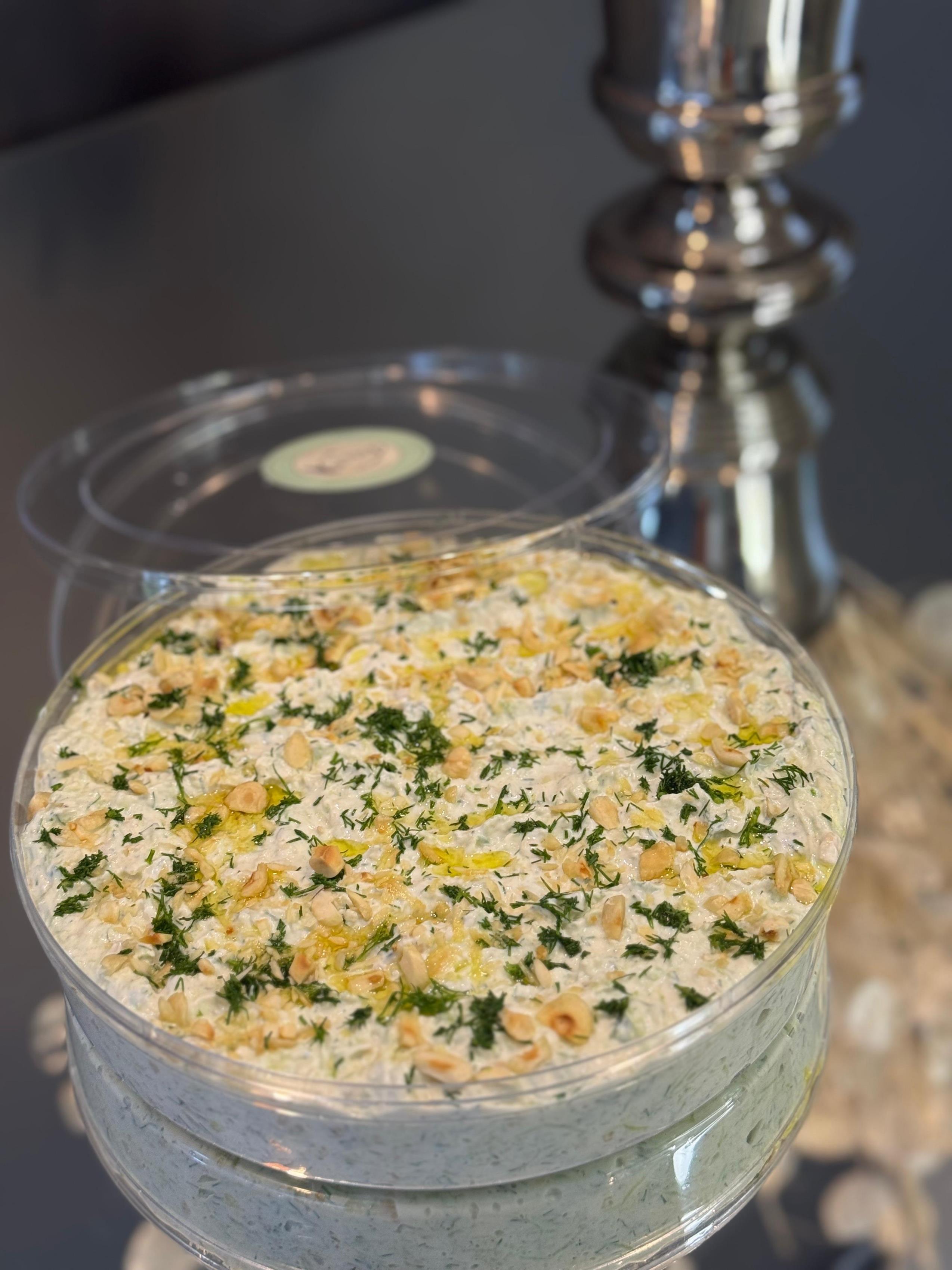 Fındıklı Yoğurtlu Kabak Salatası