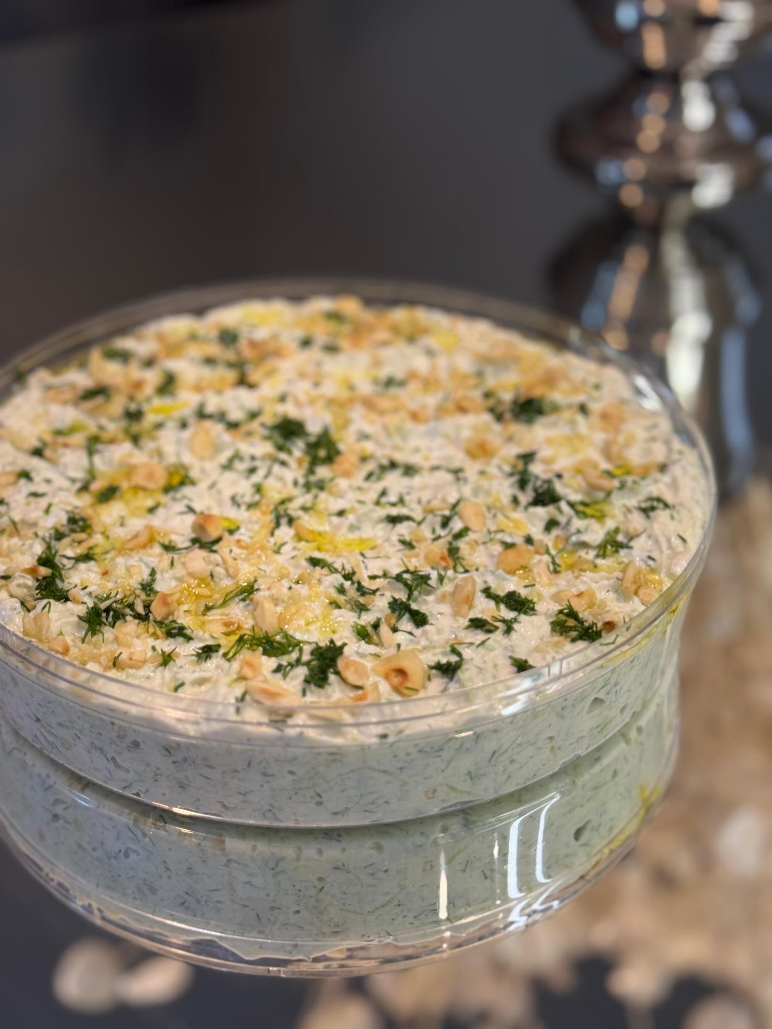 Fındıklı Yoğurtlu Kabak Salatası