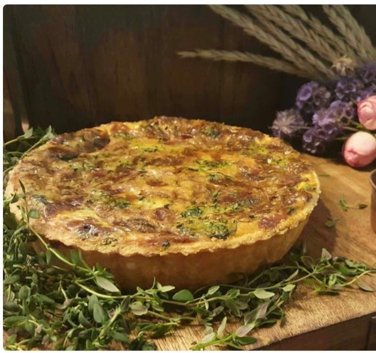 Ispanaklı Peynirli Quiche