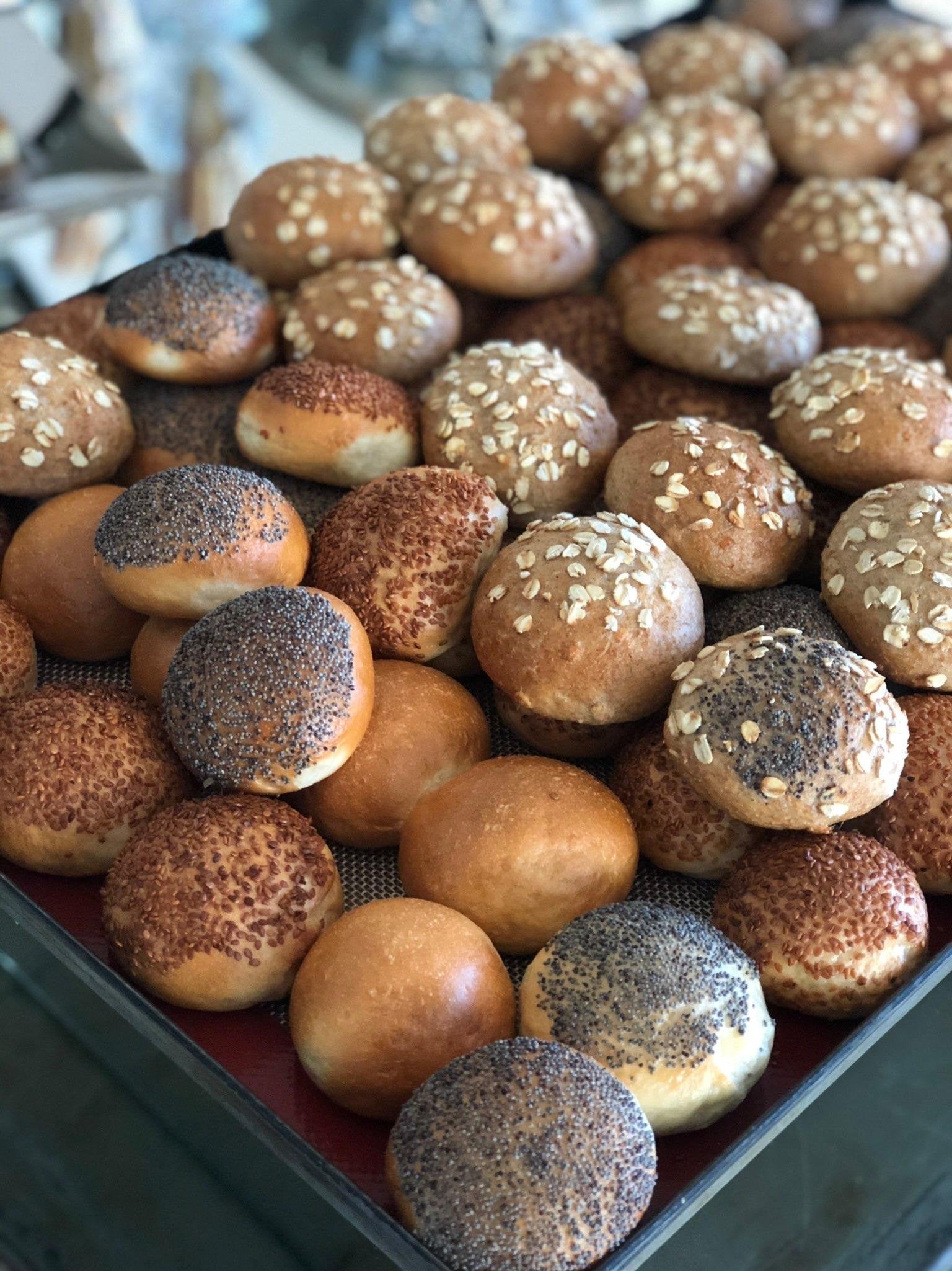 Karışık Mini Ekmekler (Ginger's Mini Bread Assortment) 15'li Kutu