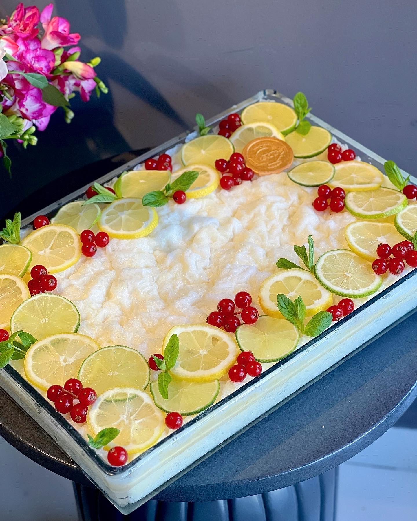 Limonlu ve Hindistan Cevizli Muhallebili Güllaç
