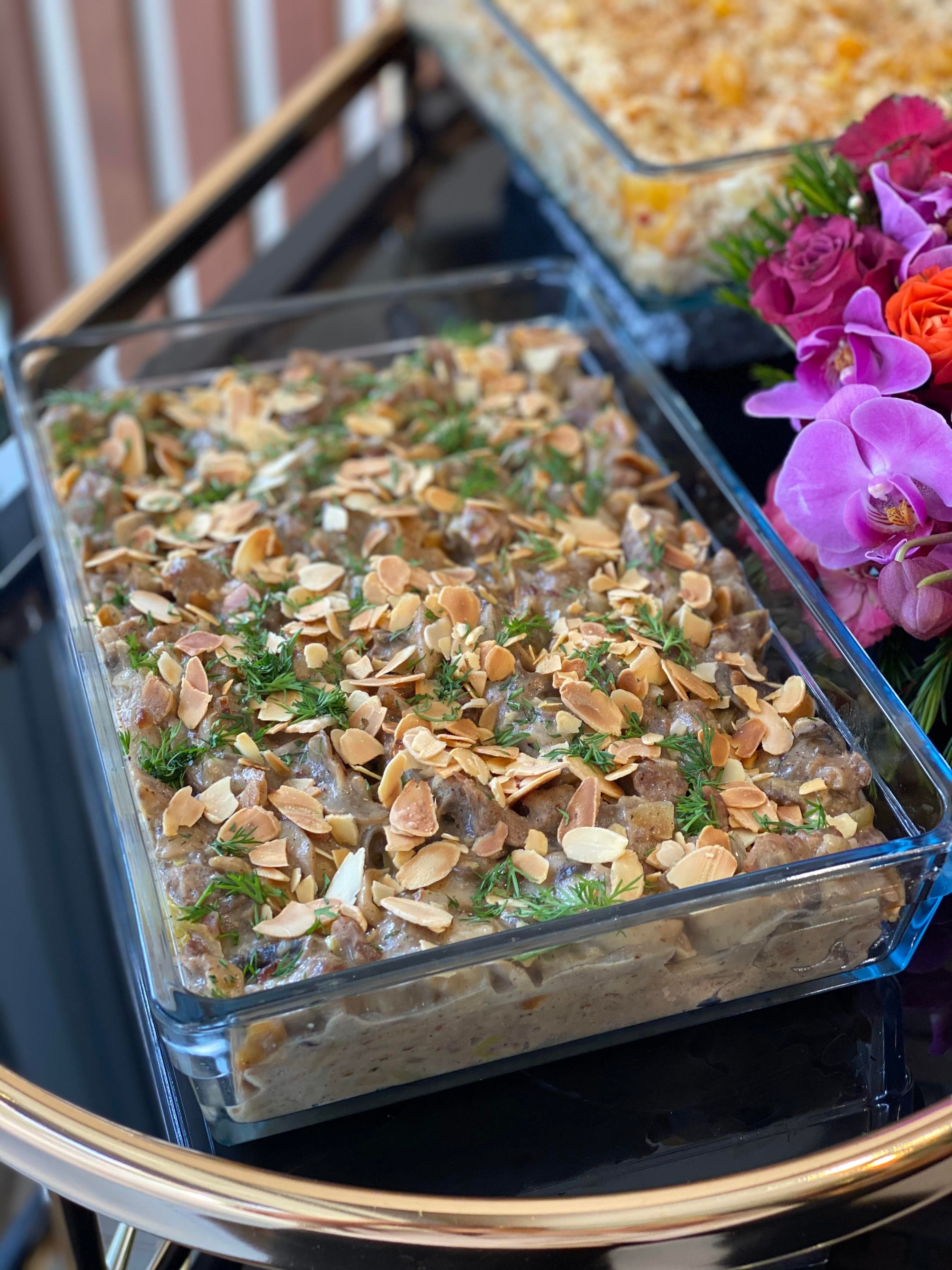 Mantarlı Bademli Beef Stroganoff (Borcamda)