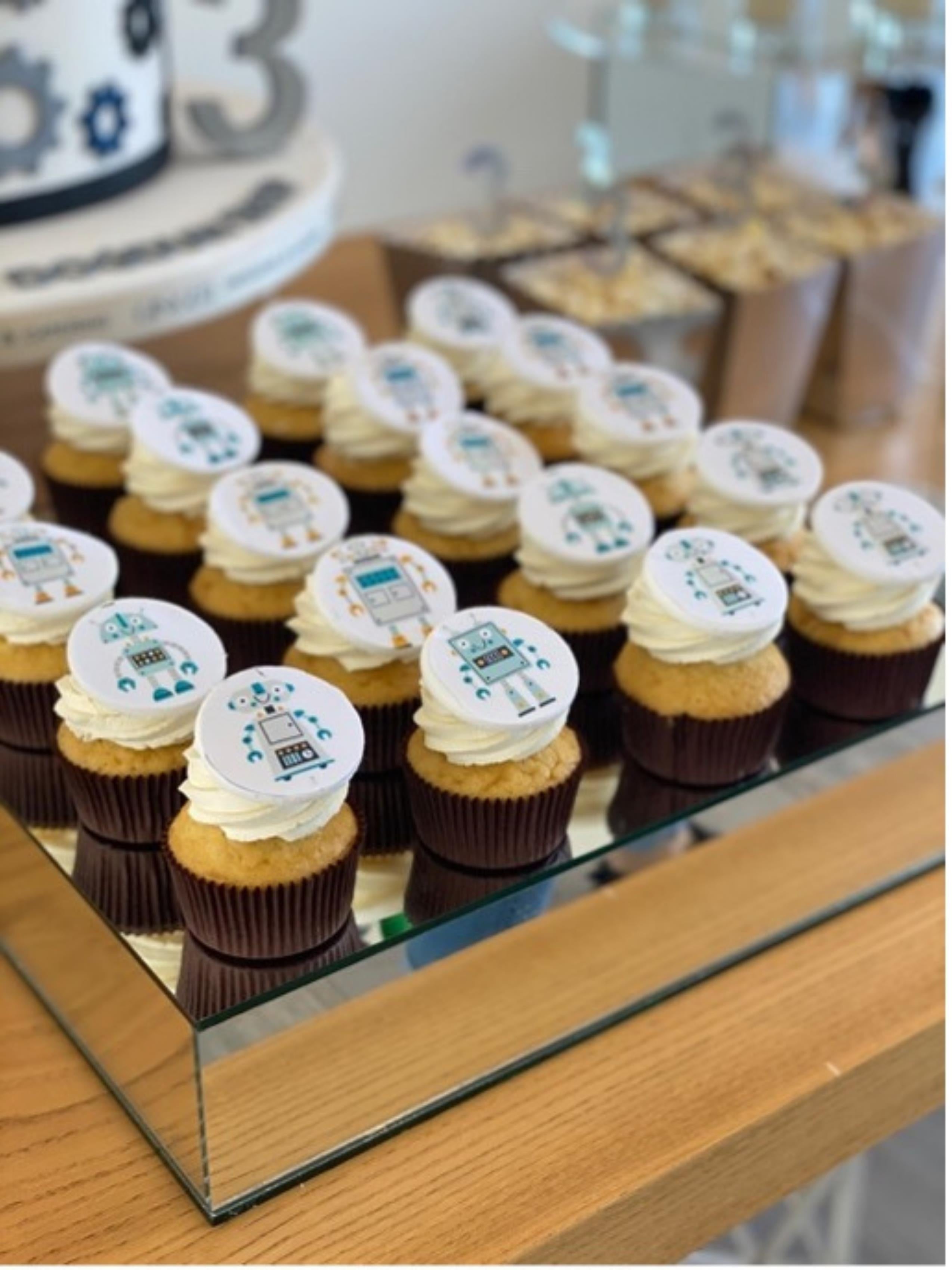 Marka Logolu veya Fotoğraflı Cupcake