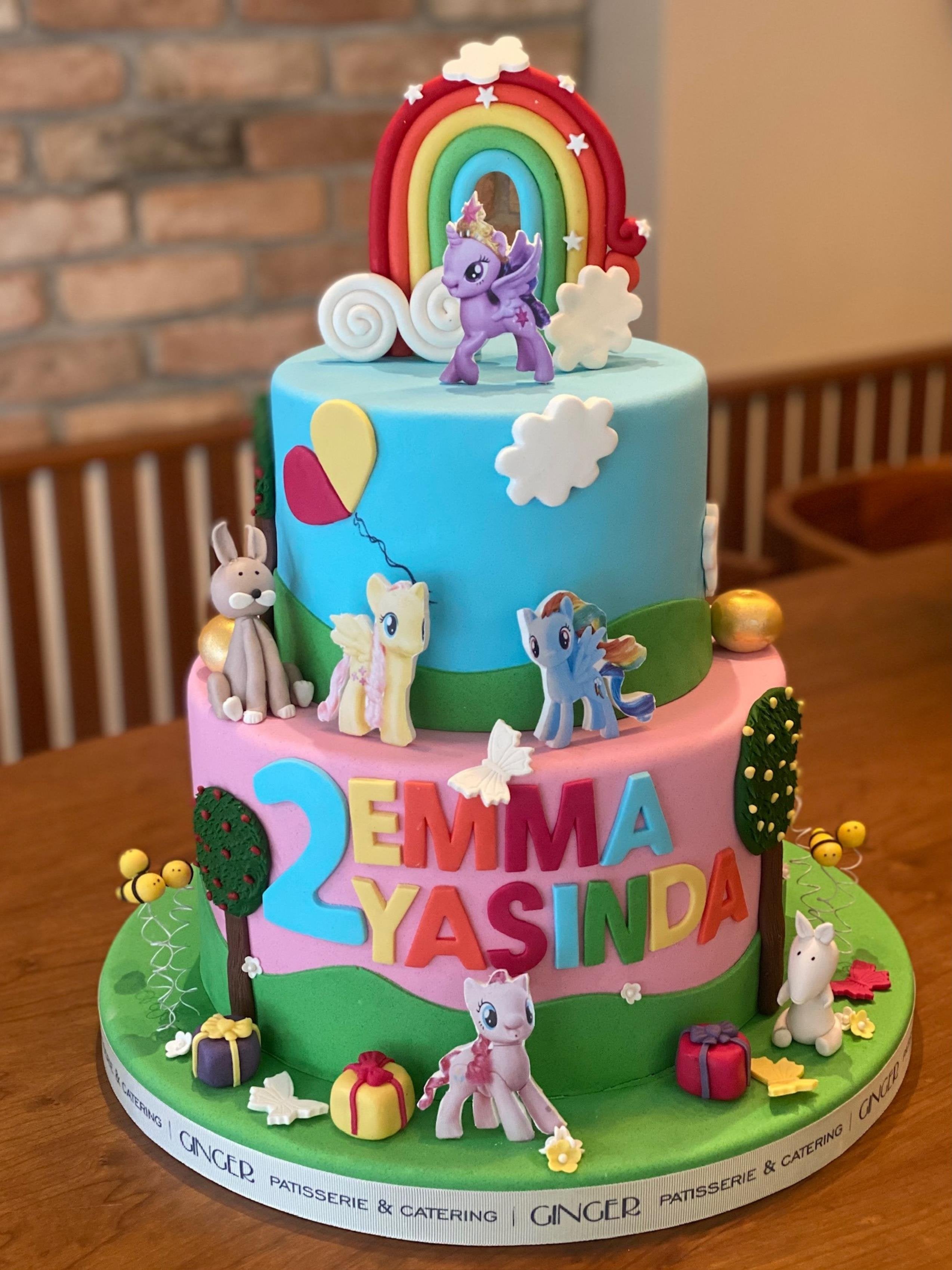 Ponny Temalı İki Katlı Maket & Seçilen İçerikte Pasta