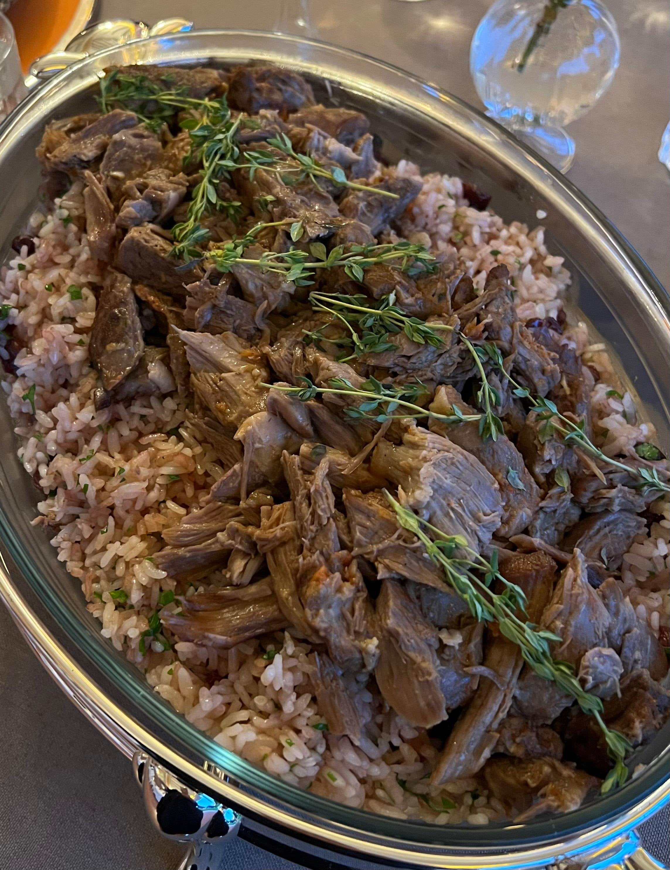 Tiftik Kuzu But ve Kuru Erikli Fıstıklı Pilav (Borcamda)