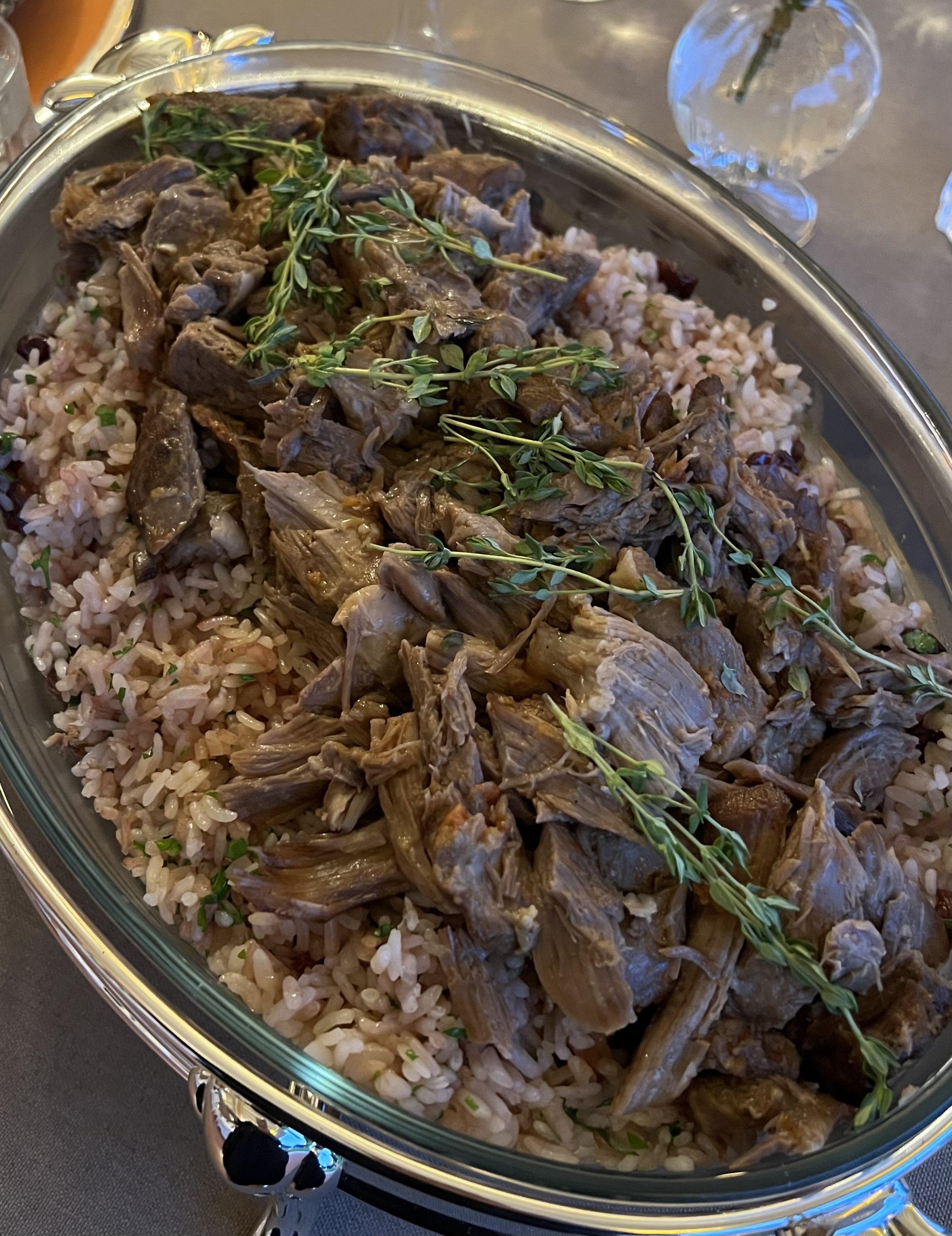 Tiftik Kuzu But ve Kuru Erikli Fıstıklı Pilav (Borcamda)