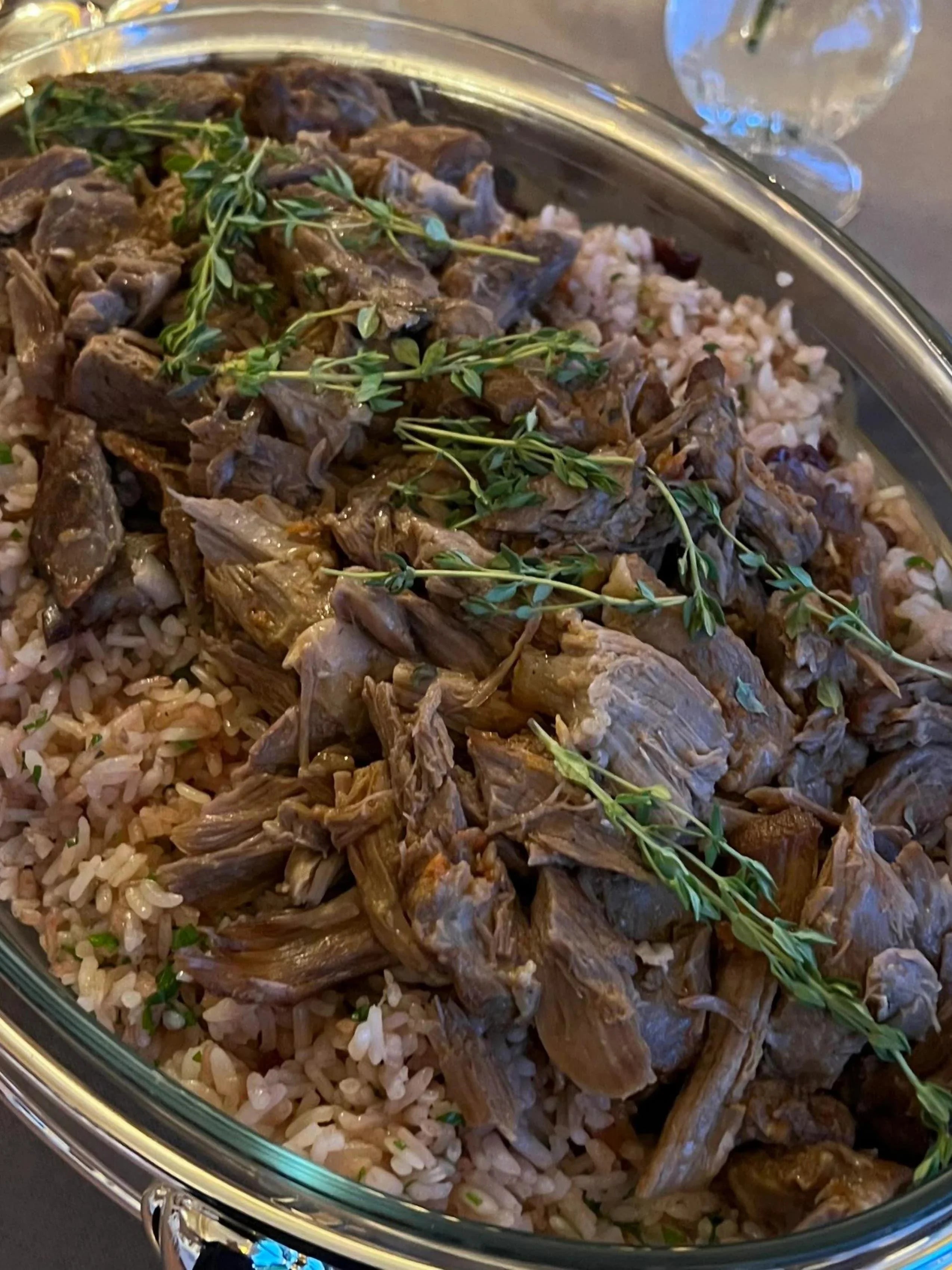 Tiftik Kuzu But ve Kuru Erikli Fıstıklı Pilav (Borcamda)