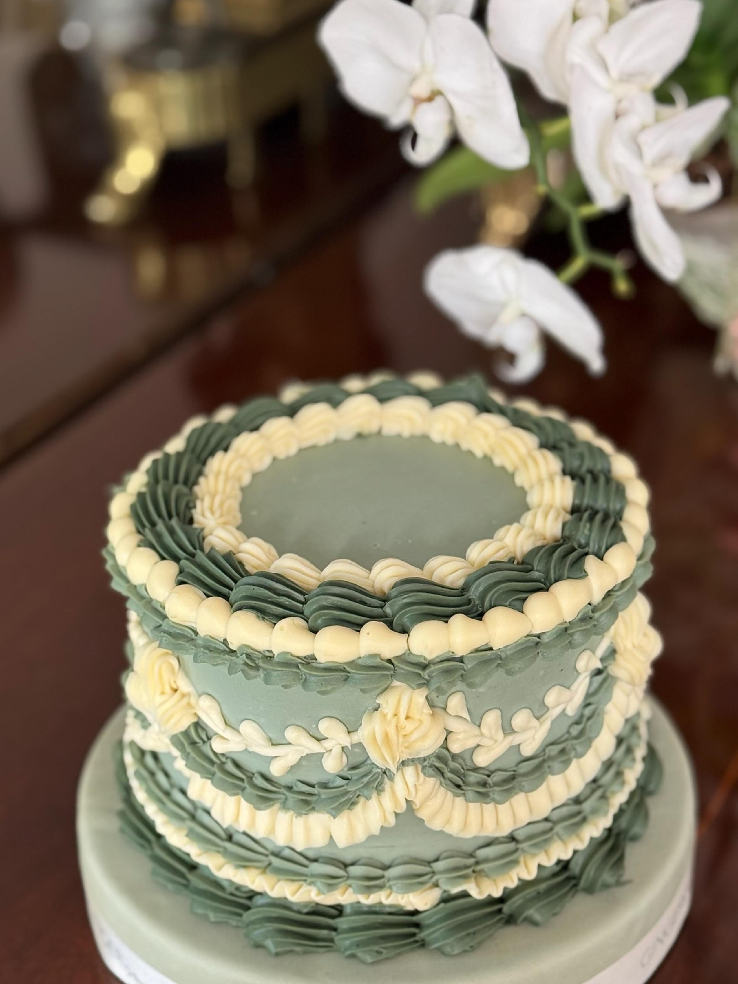Yeşil Krem Vintage Model Pasta