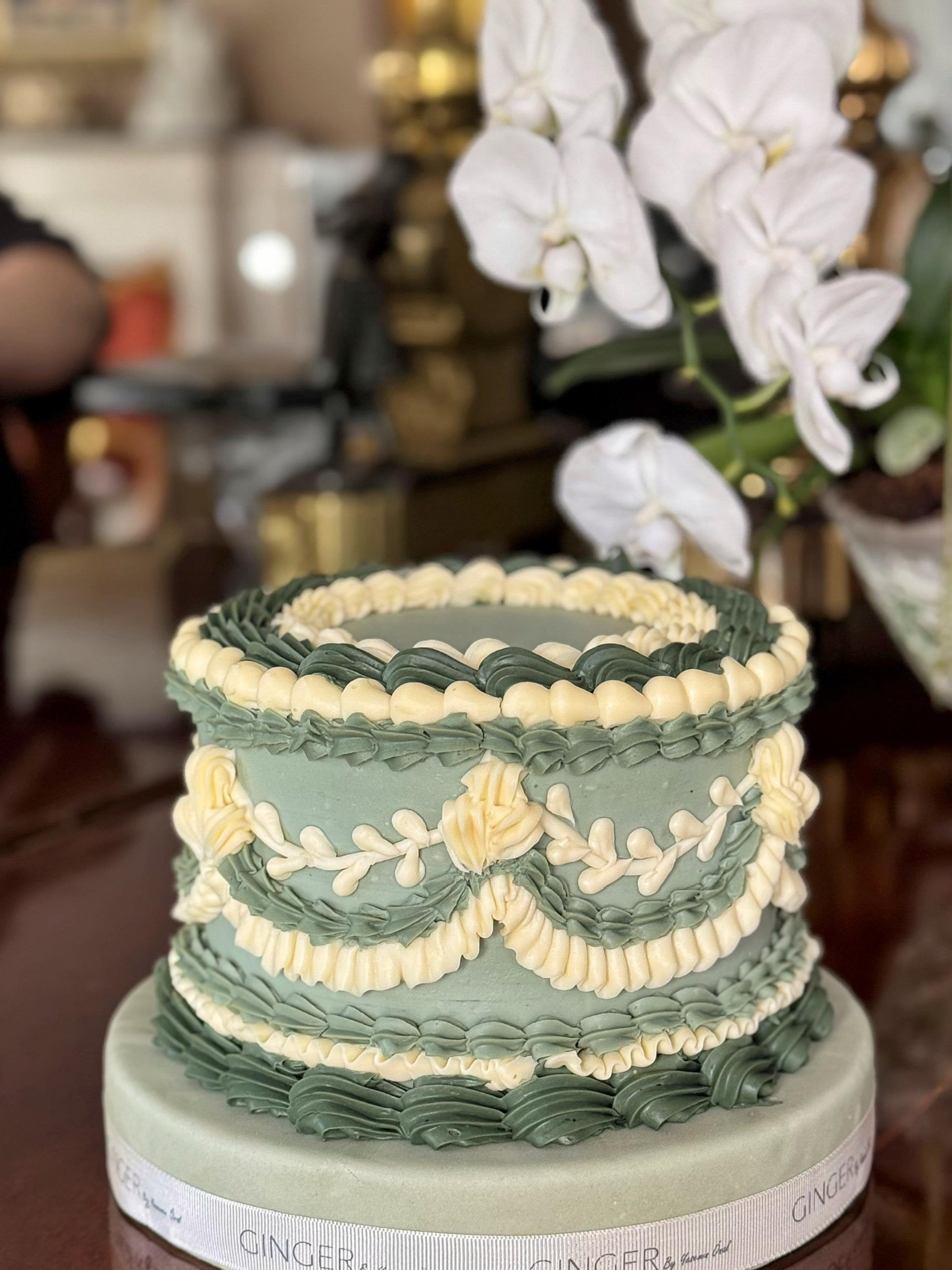 Yeşil Krem Vintage Model Pasta